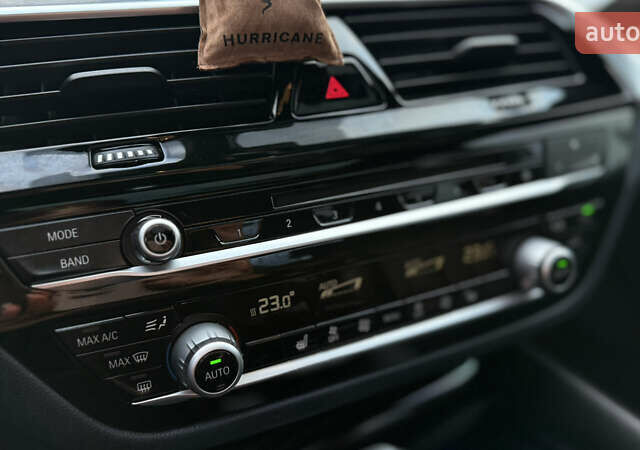 Белый БМВ 5 Серия, объемом двигателя 2 л и пробегом 143 тыс. км за 24800 $, фото 71 на Automoto.ua