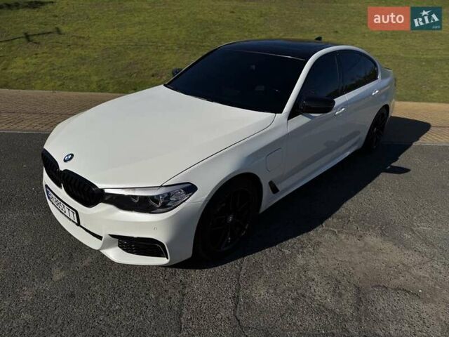 Белый БМВ 5 Серия, объемом двигателя 2 л и пробегом 139 тыс. км за 23900 $, фото 6 на Automoto.ua