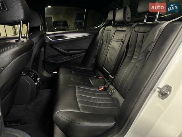 Белый БМВ 5 Серия, объемом двигателя 2 л и пробегом 204 тыс. км за 29300 $, фото 33 на Automoto.ua