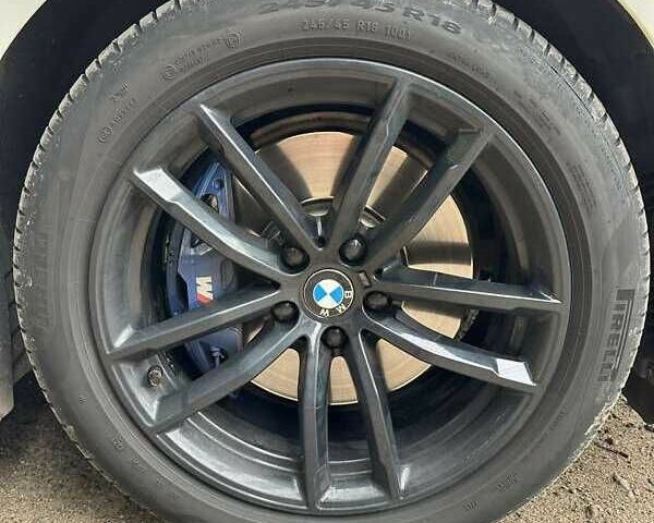 БМВ 5 Серия 2017 в Львове на Automoto.ua Белый БМВ 5 Серия, объемом двигателя 2 л и пробегом 107 тыс. км за 25500 $, фото 23 на Automoto.ua