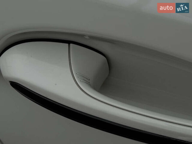 Білий БМВ 5 Серія, об'ємом двигуна 2 л та пробігом 187 тис. км за 25900 $, фото 42 на Automoto.ua