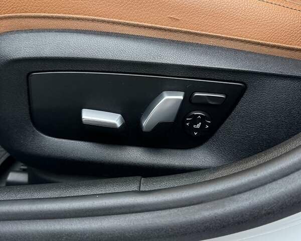 Белый БМВ 5 Серия, объемом двигателя 3 л и пробегом 145 тыс. км за 31000 $, фото 21 на Automoto.ua