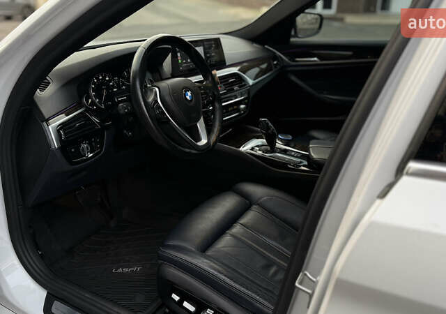 Белый БМВ 5 Серия, объемом двигателя 2 л и пробегом 143 тыс. км за 24800 $, фото 29 на Automoto.ua