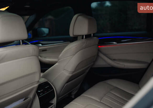 Белый БМВ 5 Серия, объемом двигателя 3 л и пробегом 139 тыс. км за 35000 $, фото 40 на Automoto.ua