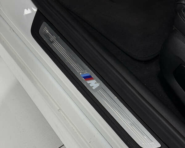 Белый БМВ 5 Серия, объемом двигателя 2 л и пробегом 169 тыс. км за 27500 $, фото 18 на Automoto.ua