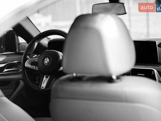 Білий БМВ 5 Серія, об'ємом двигуна 3 л та пробігом 149 тис. км за 30900 $, фото 4 на Automoto.ua