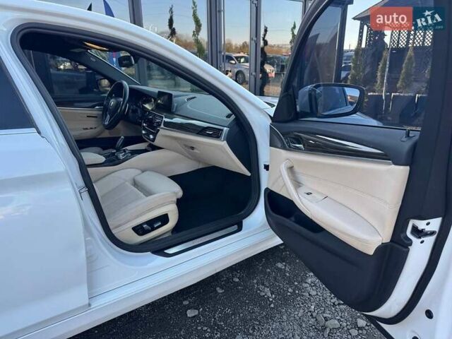 Білий БМВ 5 Серія, об'ємом двигуна 2 л та пробігом 221 тис. км за 19500 $, фото 19 на Automoto.ua