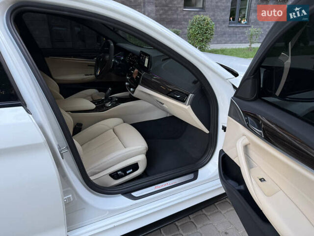 Белый БМВ 5 Серия, объемом двигателя 2 л и пробегом 99 тыс. км за 29700 $, фото 48 на Automoto.ua