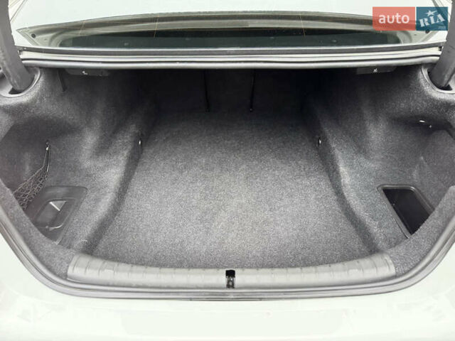 Белый БМВ 5 Серия, объемом двигателя 2 л и пробегом 93 тыс. км за 24000 $, фото 23 на Automoto.ua