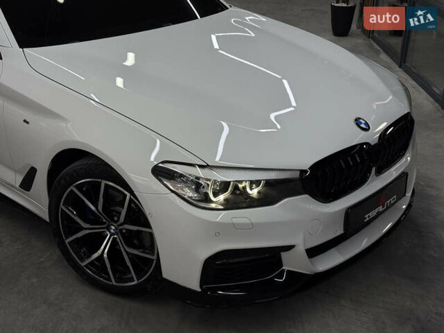 Білий БМВ 5 Серія, об'ємом двигуна 2 л та пробігом 124 тис. км за 33999 $, фото 3 на Automoto.ua