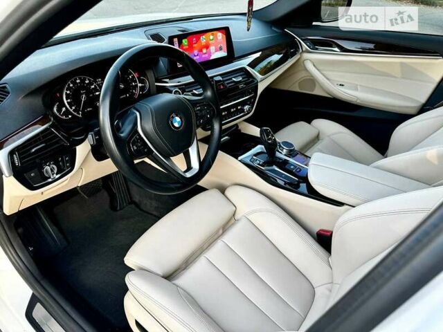 Белый БМВ 5 Серия, объемом двигателя 2 л и пробегом 83 тыс. км за 28800 $, фото 29 на Automoto.ua