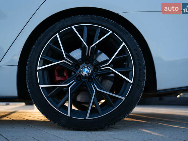 Білий БМВ 5 Серія, об'ємом двигуна 3 л та пробігом 149 тис. км за 30900 $, фото 2 на Automoto.ua