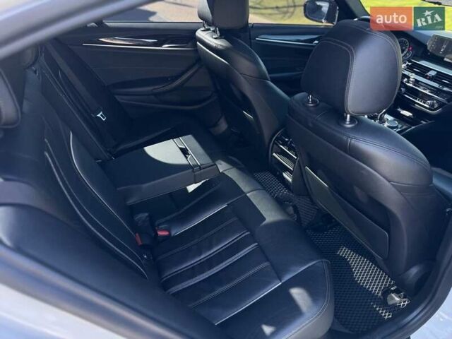 Белый БМВ 5 Серия, объемом двигателя 2 л и пробегом 139 тыс. км за 23900 $, фото 18 на Automoto.ua