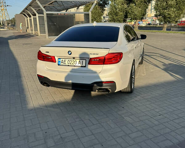 Білий БМВ 5 Серія, об'ємом двигуна 2.98 л та пробігом 97 тис. км за 35900 $, фото 3 на Automoto.ua