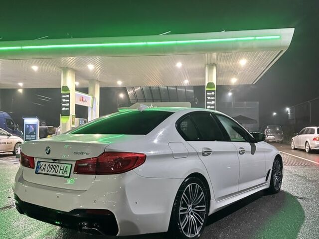 Білий БМВ 5 Серія, об'ємом двигуна 2 л та пробігом 125 тис. км за 31000 $, фото 1 на Automoto.ua