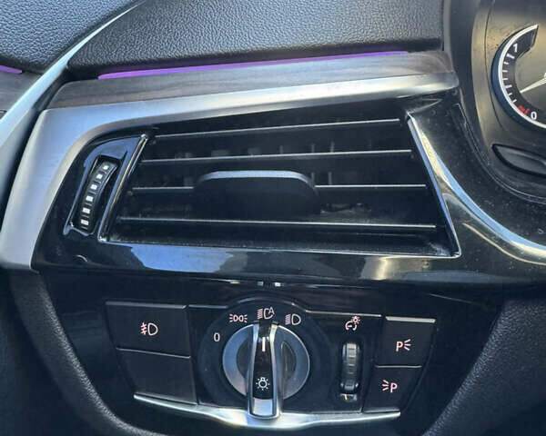 Белый БМВ 5 Серия, объемом двигателя 2 л и пробегом 178 тыс. км за 24900 $, фото 27 на Automoto.ua