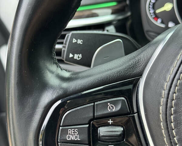 Белый БМВ 5 Серия, объемом двигателя 2 л и пробегом 128 тыс. км за 26000 $, фото 14 на Automoto.ua