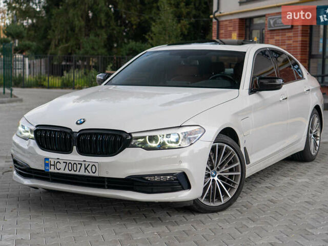 Білий БМВ 5 Серія, об'ємом двигуна 2 л та пробігом 178 тис. км за 25300 $, фото 1 на Automoto.ua