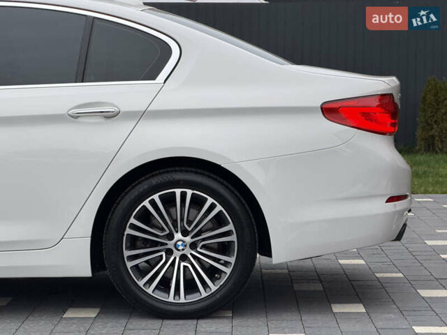 Білий БМВ 5 Серія, об'ємом двигуна 2 л та пробігом 74 тис. км за 26500 $, фото 4 на Automoto.ua