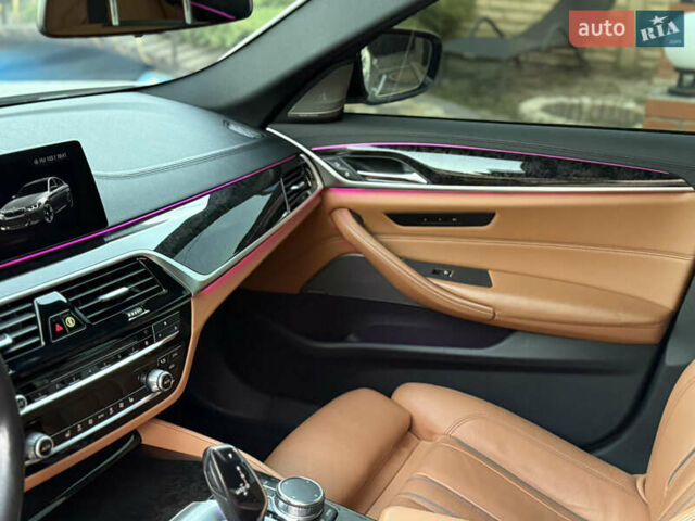 Білий БМВ 5 Серія, об'ємом двигуна 3 л та пробігом 163 тис. км за 31000 $, фото 41 на Automoto.ua