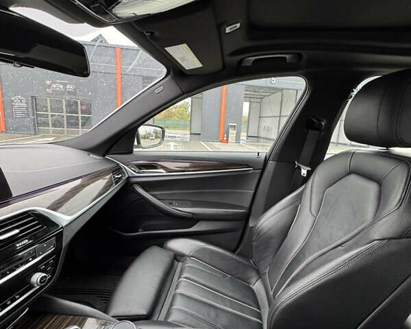 Белый БМВ 5 Серия, объемом двигателя 2 л и пробегом 157 тыс. км за 24500 $, фото 21 на Automoto.ua