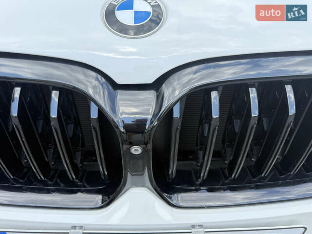 Білий БМВ 5 Серія, об'ємом двигуна 4.39 л та пробігом 153 тис. км за 39500 $, фото 28 на Automoto.ua