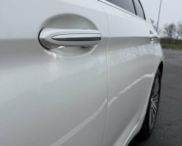 Белый БМВ 5 Серия, объемом двигателя 3 л и пробегом 145 тыс. км за 31000 $, фото 24 на Automoto.ua