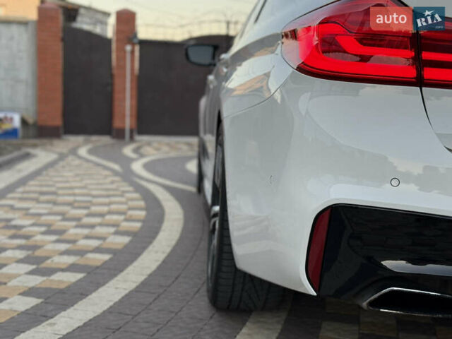 Білий БМВ 5 Серія, об'ємом двигуна 3 л та пробігом 159 тис. км за 33500 $, фото 24 на Automoto.ua