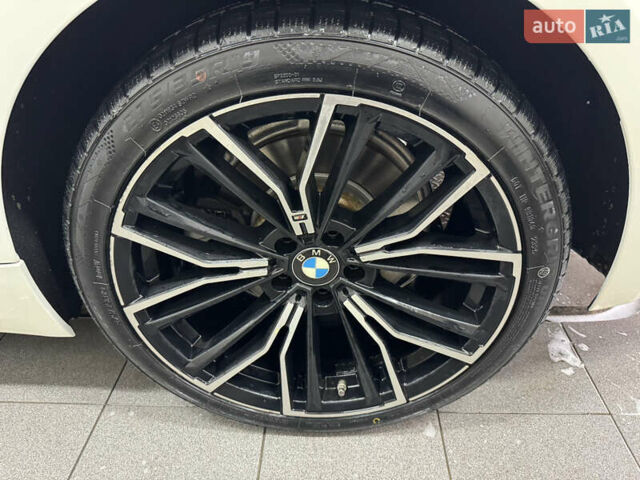 Білий БМВ 5 Серія, об'ємом двигуна 2 л та пробігом 205 тис. км за 25199 $, фото 81 на Automoto.ua