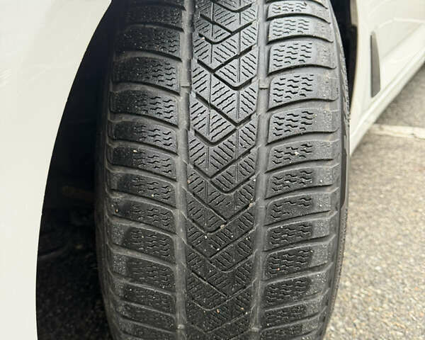Белый БМВ 5 Серия, объемом двигателя 2.98 л и пробегом 120 тыс. км за 31900 $, фото 15 на Automoto.ua