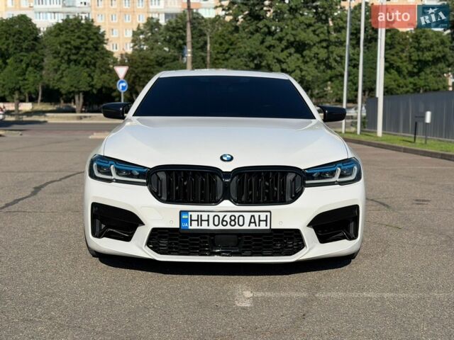 Белый БМВ 5 Серия, объемом двигателя 3 л и пробегом 130 тыс. км за 35900 $, фото 21 на Automoto.ua
