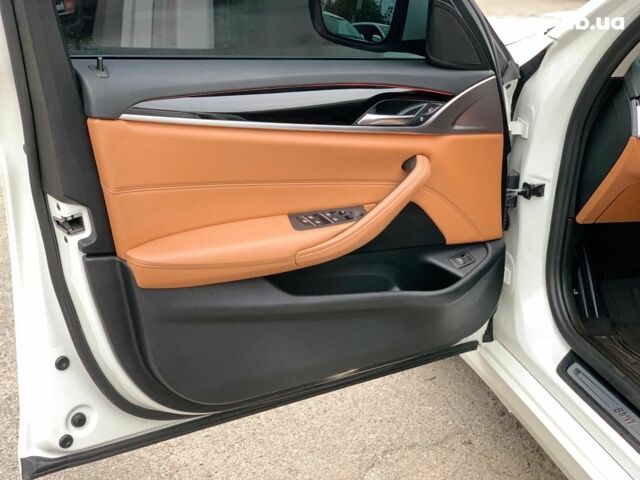 Білий БМВ 5 Серія, об'ємом двигуна 2 л та пробігом 220 тис. км за 23290 $, фото 20 на Automoto.ua