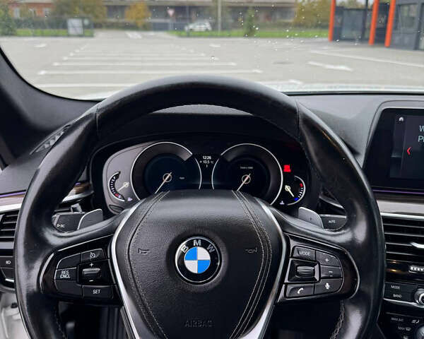 Белый БМВ 5 Серия, объемом двигателя 2 л и пробегом 157 тыс. км за 22700 $, фото 17 на Automoto.ua