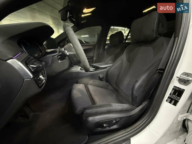 Білий БМВ 5 Серія, об'ємом двигуна 2 л та пробігом 124 тис. км за 33999 $, фото 18 на Automoto.ua