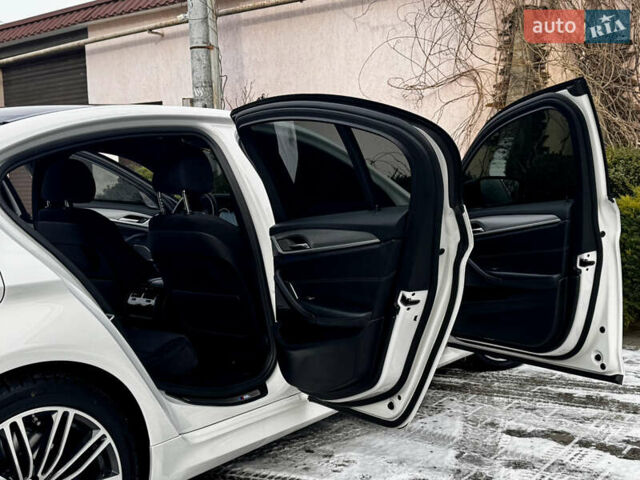 Белый БМВ 5 Серия, объемом двигателя 2 л и пробегом 158 тыс. км за 25900 $, фото 82 на Automoto.ua