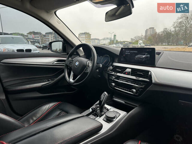 Белый БМВ 5 Серия, объемом двигателя 3 л и пробегом 220 тыс. км за 29950 $, фото 12 на Automoto.ua