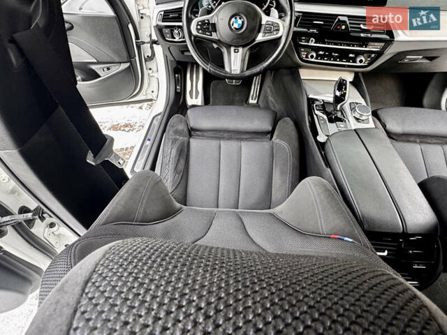 Белый БМВ 5 Серия, объемом двигателя 2 л и пробегом 158 тыс. км за 25900 $, фото 97 на Automoto.ua