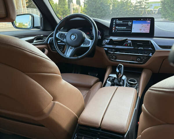 Белый БМВ 5 Серия, объемом двигателя 2.99 л и пробегом 124 тыс. км за 42900 $, фото 48 на Automoto.ua