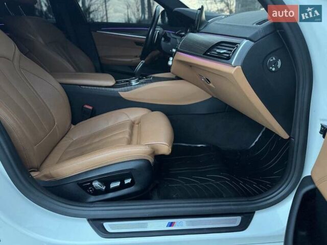 Белый БМВ 5 Серия, объемом двигателя 2 л и пробегом 141 тыс. км за 28999 $, фото 33 на Automoto.ua