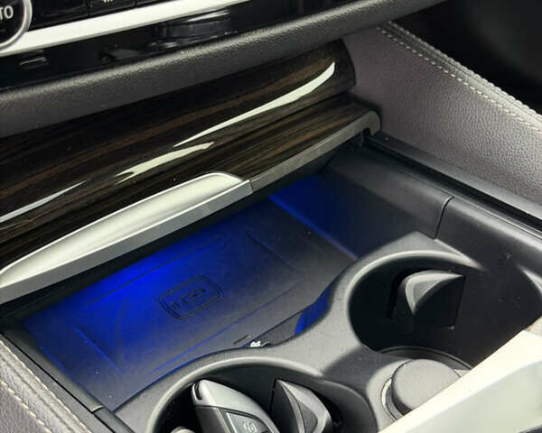 Білий БМВ 5 Серія, об'ємом двигуна 3 л та пробігом 130 тис. км за 30700 $, фото 16 на Automoto.ua