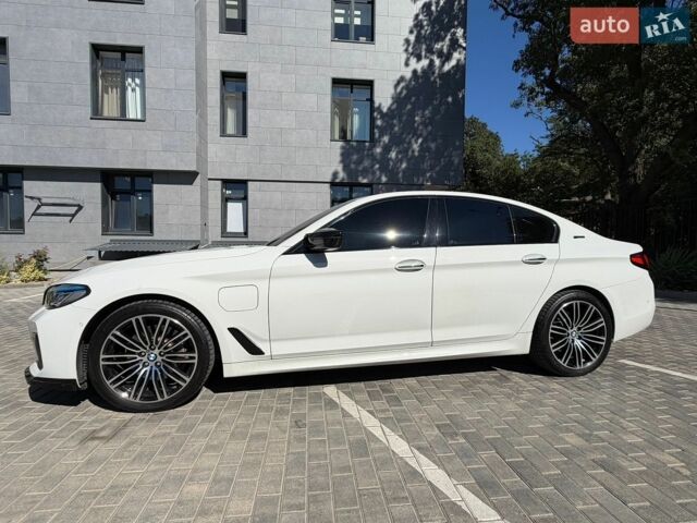 Білий БМВ 5 Серія, об'ємом двигуна 2 л та пробігом 186 тис. км за 27000 $, фото 9 на Automoto.ua