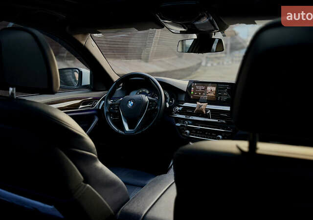 Белый БМВ 5 Серия, объемом двигателя 2 л и пробегом 143 тыс. км за 24800 $, фото 77 на Automoto.ua