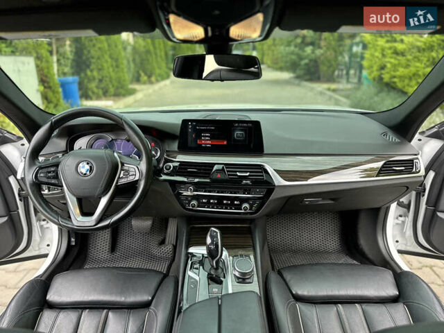 Білий БМВ 5 Серія, об'ємом двигуна 2 л та пробігом 132 тис. км за 24500 $, фото 27 на Automoto.ua