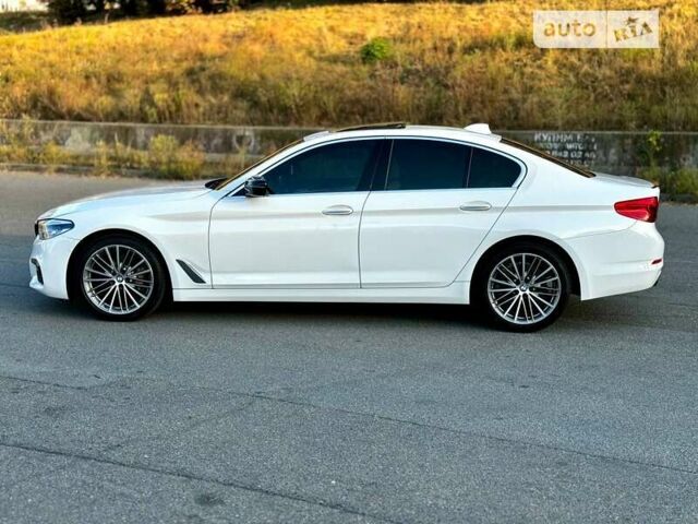 Белый БМВ 5 Серия, объемом двигателя 2 л и пробегом 83 тыс. км за 28800 $, фото 6 на Automoto.ua