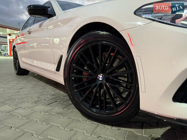 Белый БМВ 5 Серия, объемом двигателя 2 л и пробегом 130 тыс. км за 25500 $, фото 5 на Automoto.ua