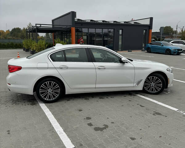 Белый БМВ 5 Серия, объемом двигателя 2 л и пробегом 157 тыс. км за 24500 $, фото 6 на Automoto.ua