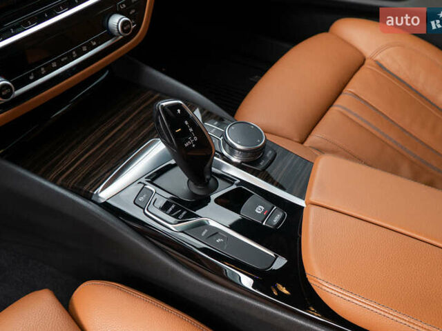 Белый БМВ 5 Серия, объемом двигателя 2 л и пробегом 178 тыс. км за 28400 $, фото 21 на Automoto.ua