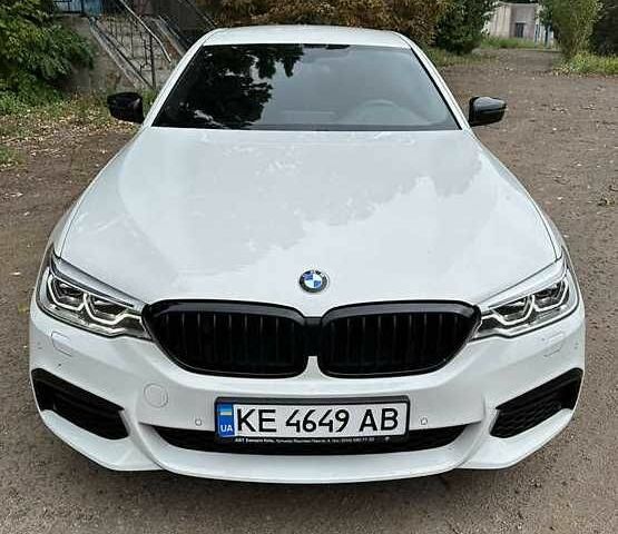 БМВ 5 Серия 2017 в Львове на Automoto.ua Белый БМВ 5 Серия, объемом двигателя 2 л и пробегом 107 тыс. км за 25500 $, фото 1 на Automoto.ua