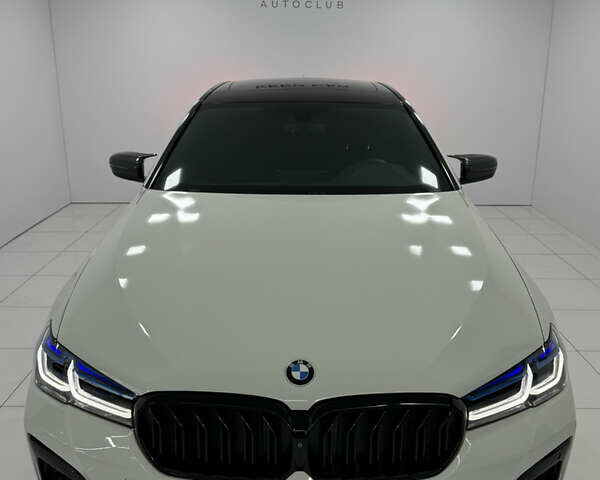 Белый БМВ 5 Серия, объемом двигателя 2 л и пробегом 169 тыс. км за 27500 $, фото 5 на Automoto.ua