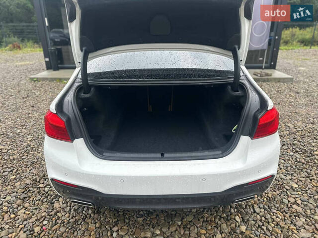 Белый БМВ 5 Серия, объемом двигателя 2 л и пробегом 204 тыс. км за 27400 $, фото 4 на Automoto.ua